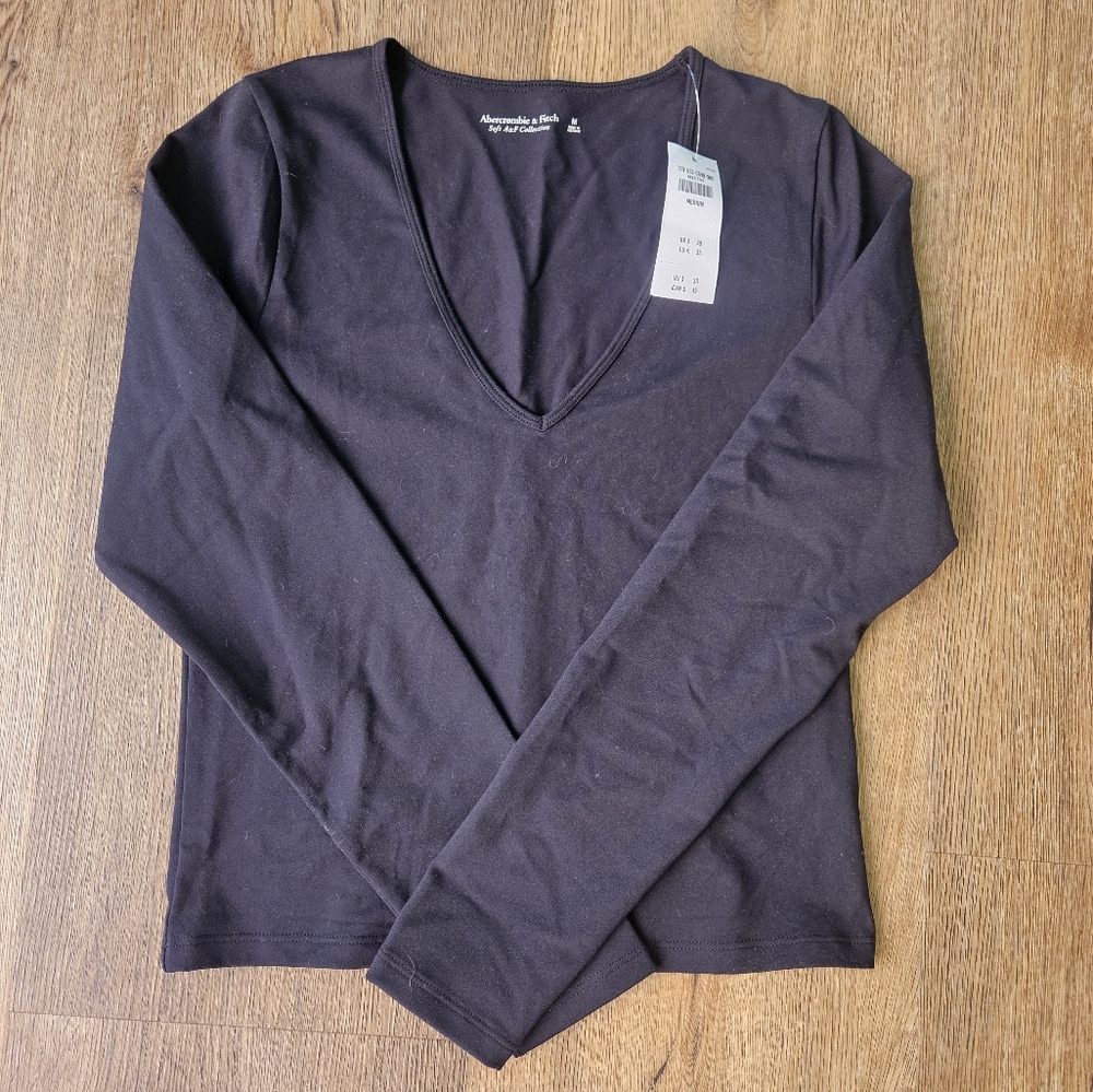 Abercrombie & Fitch Deep V Neck Black Long Sleeve Medium